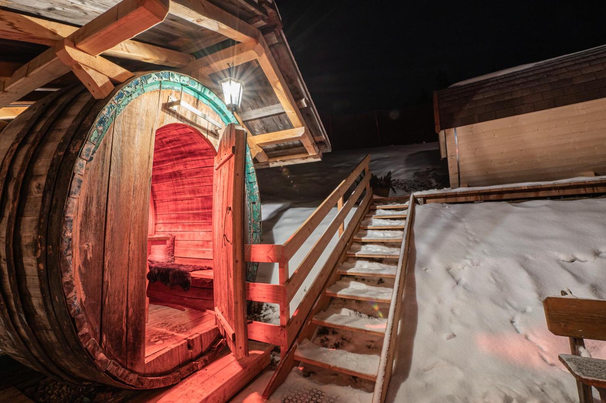 Rifugio La Para St. Vigil Exteriör bild